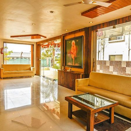 Oyo 4316 Hotel Sai Empire Shirdi Buitenkant foto