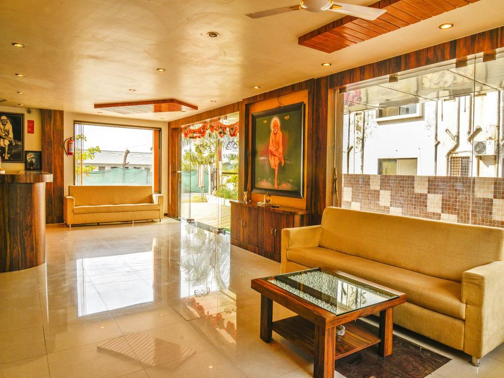 Oyo 4316 Hotel Sai Empire Shirdi Buitenkant foto