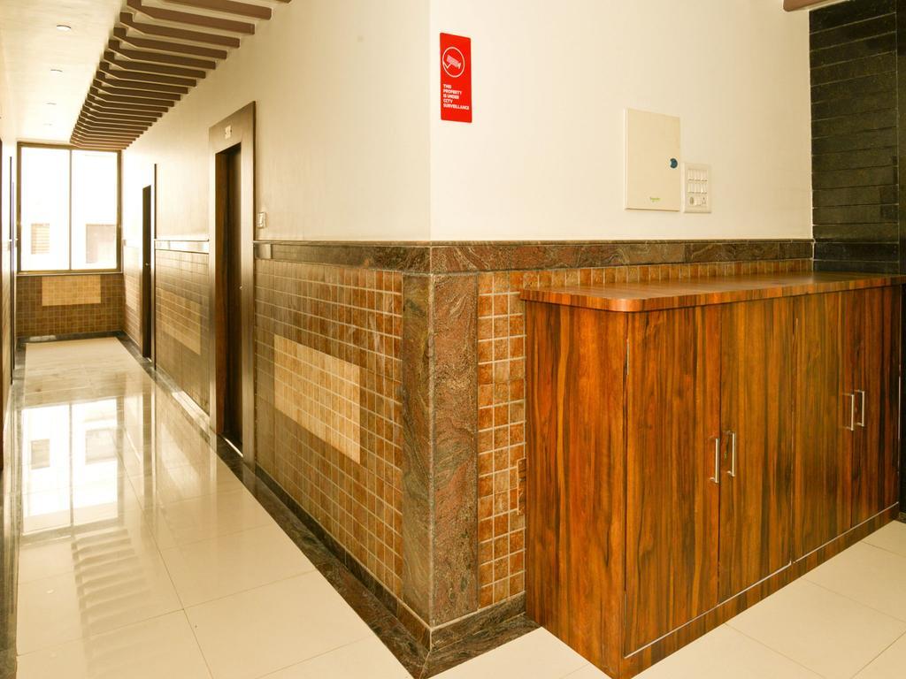 Oyo 4316 Hotel Sai Empire Shirdi Buitenkant foto