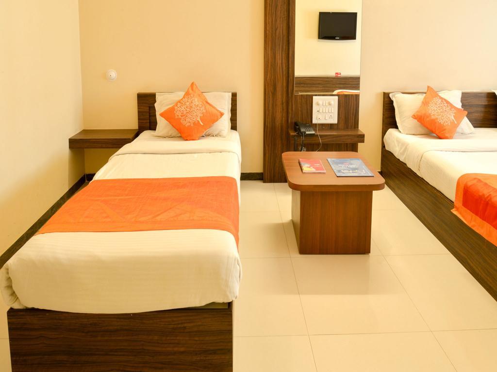 Oyo 4316 Hotel Sai Empire Shirdi Buitenkant foto