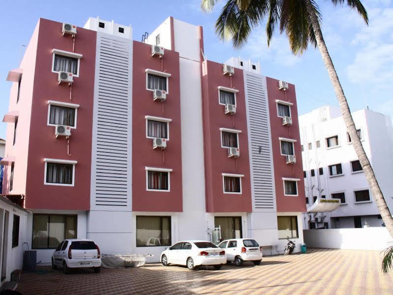 Oyo 4316 Hotel Sai Empire Shirdi Buitenkant foto
